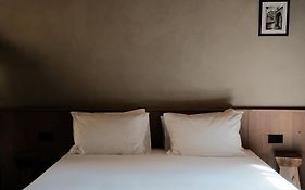 Faces & Places Boutique Hotel